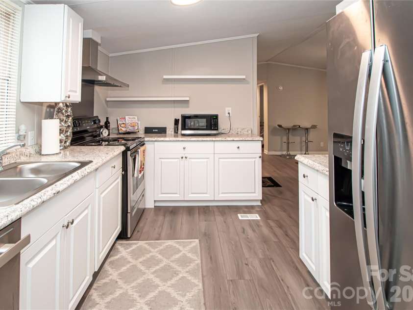 2345 Kingsburry Road, York, SC 29745.  MLS# CAR4339959, YatesRealty ID 2685. 