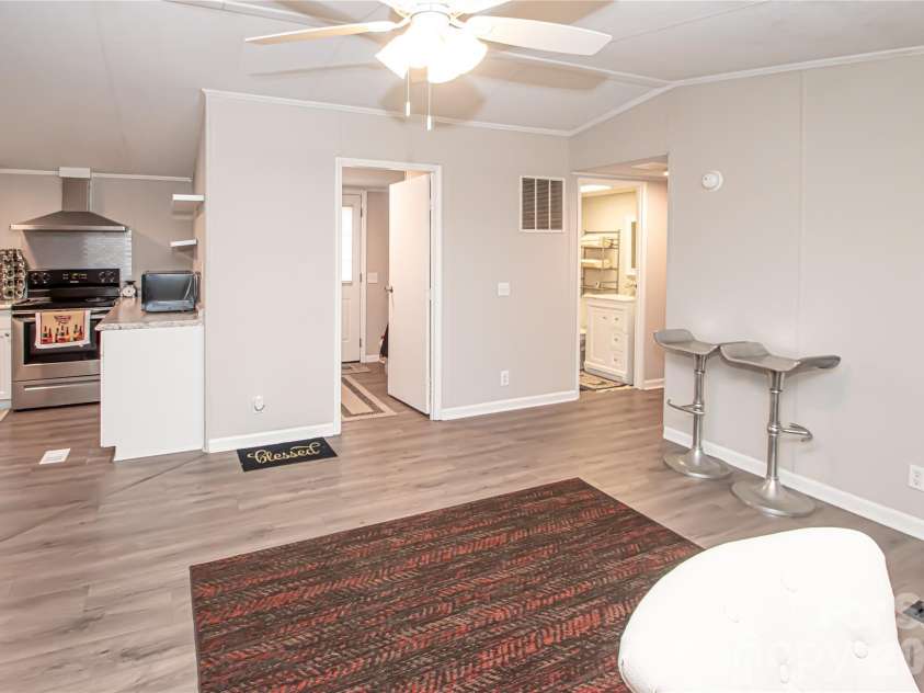 2345 Kingsburry Road, York, SC 29745.  MLS# CAR4339959, YatesRealty ID 2685. 