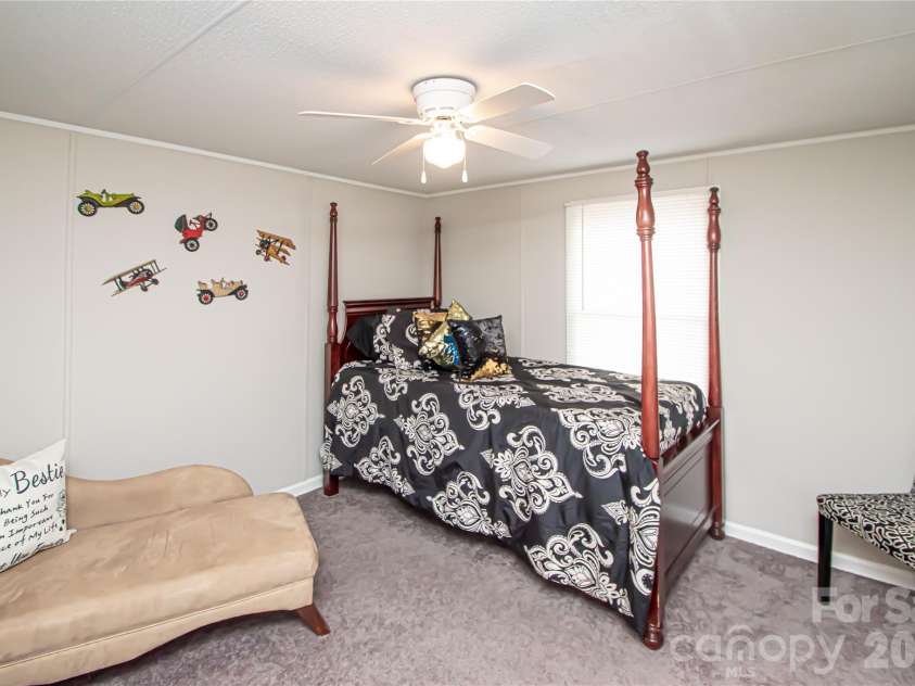 2345 Kingsburry Road, York, SC 29745.  MLS# CAR4339959, YatesRealty ID 2685. 