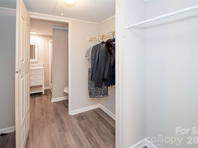 2345 Kingsburry Road, York, SC 29745.  MLS# CAR4339959, YatesRealty ID 2685. 