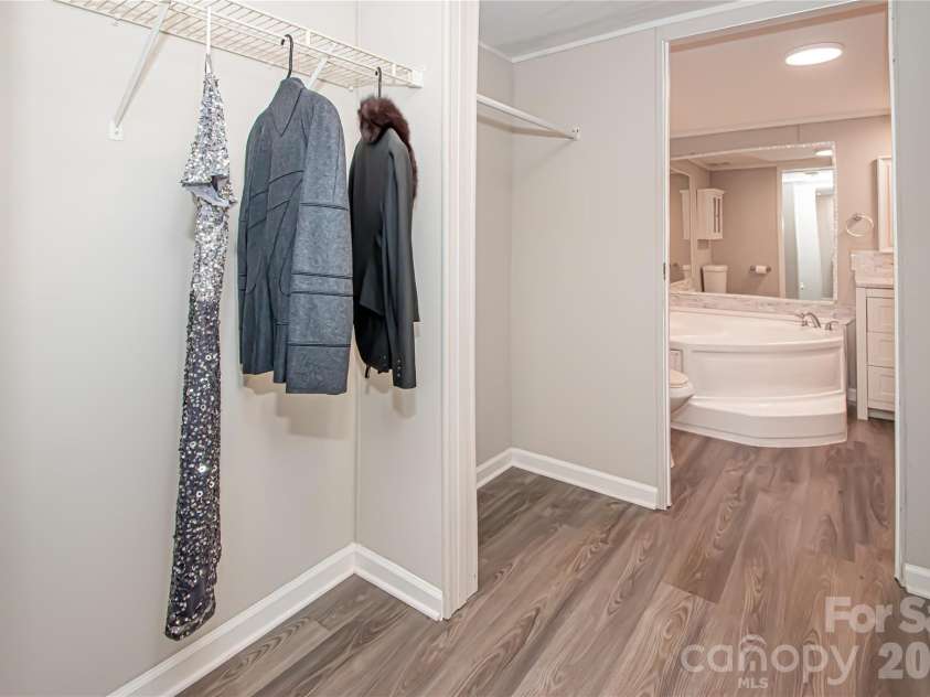 2345 Kingsburry Road, York, SC 29745.  MLS# CAR4339959, YatesRealty ID 2685. 