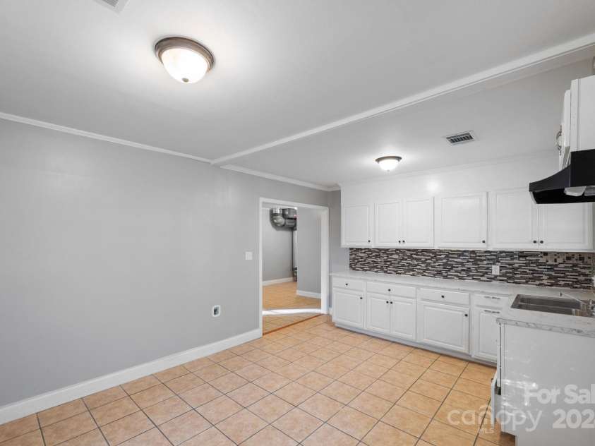 634 Colston Street, Albemarle, NC 28001.  MLS# CAR4208845, YatesRealty ID 2685. Kitchen