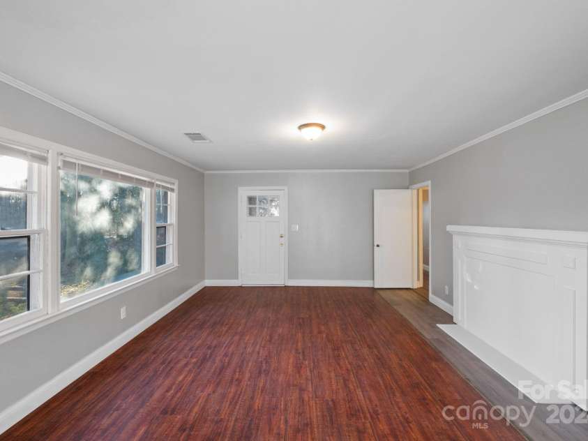 634 Colston Street, Albemarle, NC 28001.  MLS# CAR4208845, YatesRealty ID 2685. Living room with lots of sunlight