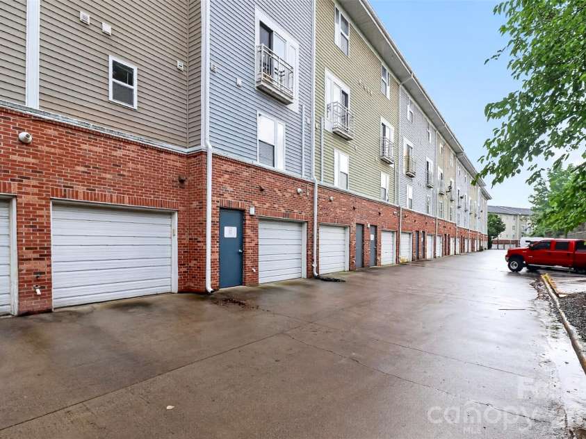 3909 Picasso Court, Charlotte, NC 28205.  MLS# CAR4384891, YatesRealty ID 26850. 