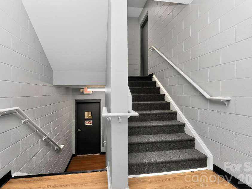 3909 Picasso Court, Charlotte, NC 28205.  MLS# CAR4384891, YatesRealty ID 26850. 