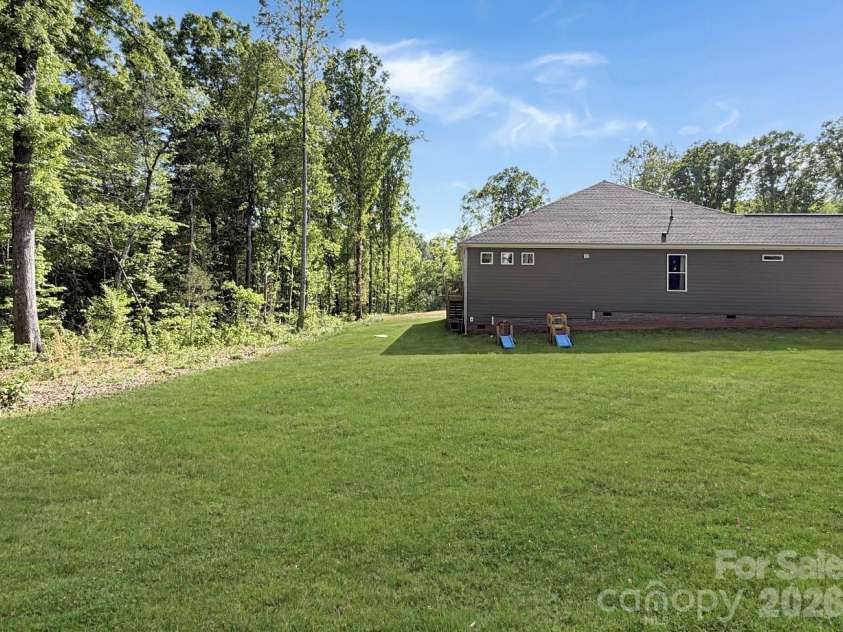 114 Jentri Way, Mooresville, NC 28115.  MLS# CAR4379864, YatesRealty ID 26851. 