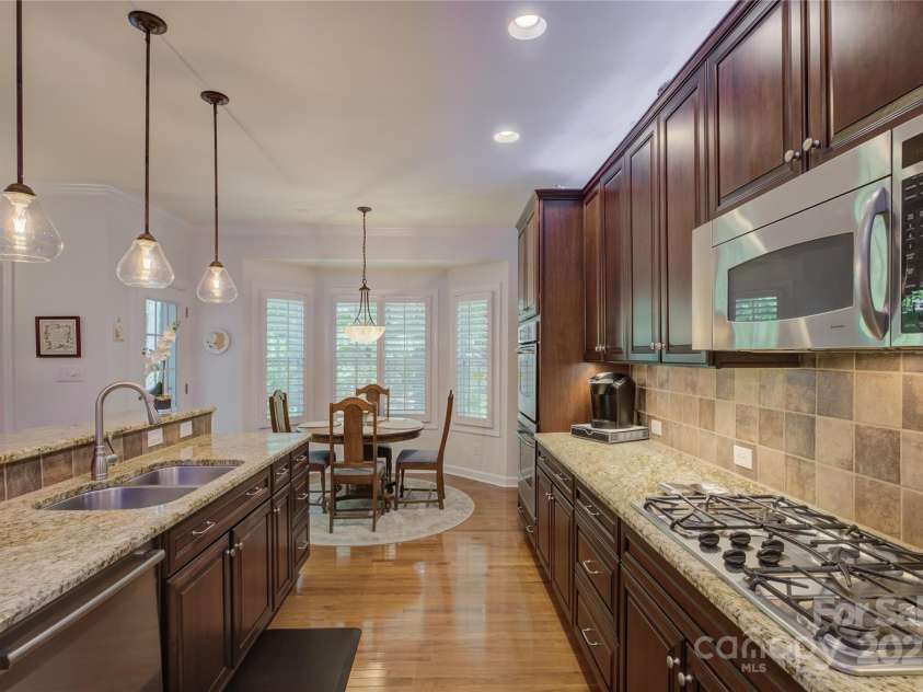 16749 Hammock Creek Place, Charlotte, NC 28278.  MLS# CAR4279153, YatesRealty ID 26851. 