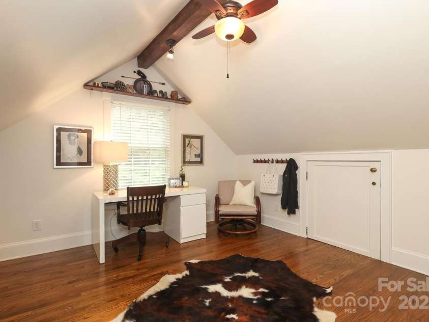 7794 Live Oaks Drive, Denver, NC 28037.  MLS# CAR4234292, YatesRealty ID 26852. Office level 2 Carriage/Guest house