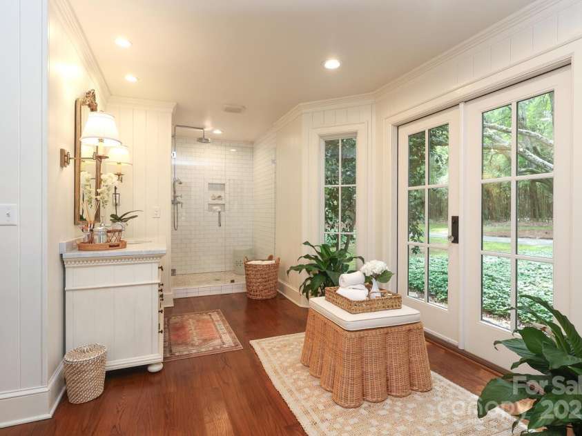 7794 Live Oaks Drive, Denver, NC 28037.  MLS# CAR4234292, YatesRealty ID 26852. Primary bathroom