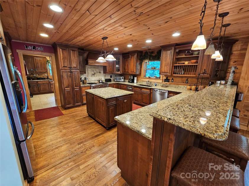 168 Atlantic Falls Trail, Black Mountain, NC 28711.  MLS# CAR4281659, YatesRealty ID 26853. 