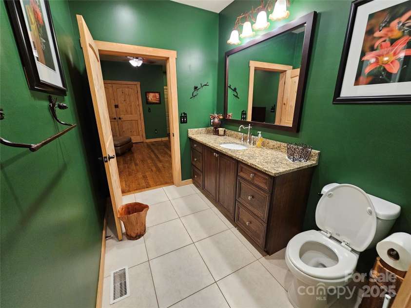 168 Atlantic Falls Trail, Black Mountain, NC 28711.  MLS# CAR4281659, YatesRealty ID 26853. 