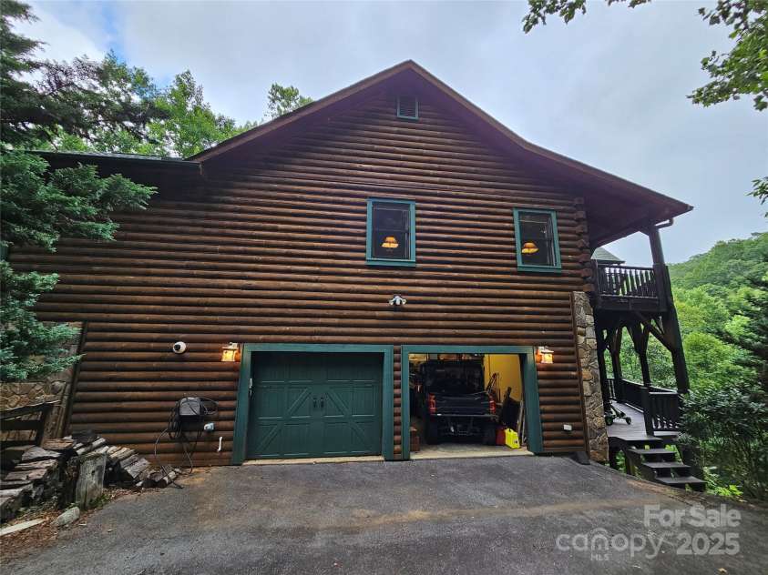 168 Atlantic Falls Trail, Black Mountain, NC 28711.  MLS# CAR4281659, YatesRealty ID 26853. 