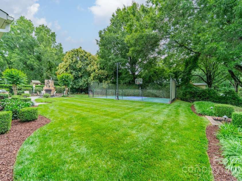 2300 Richardson Drive, Charlotte, NC 28211.  MLS# CAR4266822, YatesRealty ID 26854. Private backyard