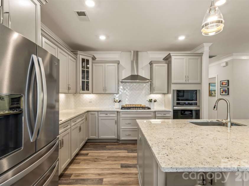 647 R L Stowe Road, Belmont, NC 28012.  MLS# CAR4379087, YatesRealty ID 26854. 