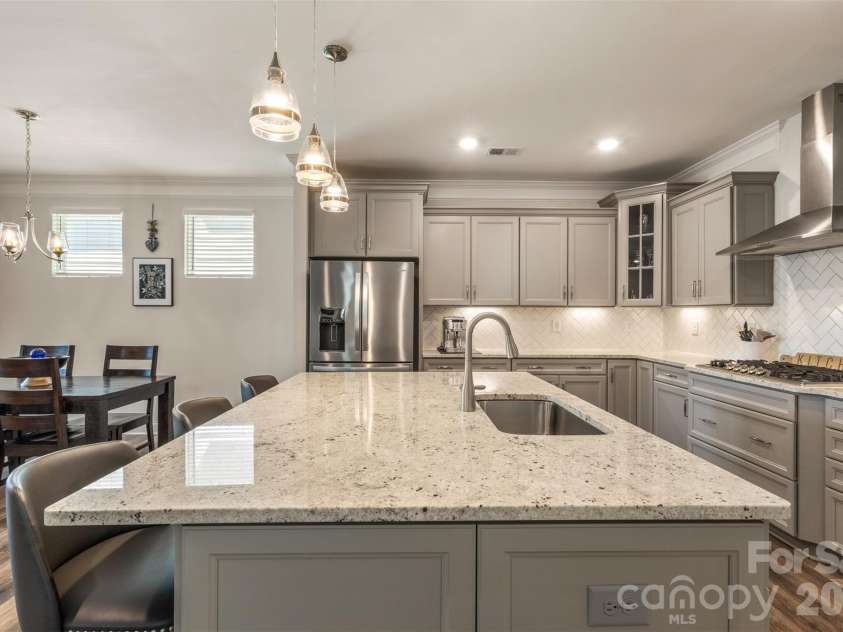 647 R L Stowe Road, Belmont, NC 28012.  MLS# CAR4379087, YatesRealty ID 26854. 