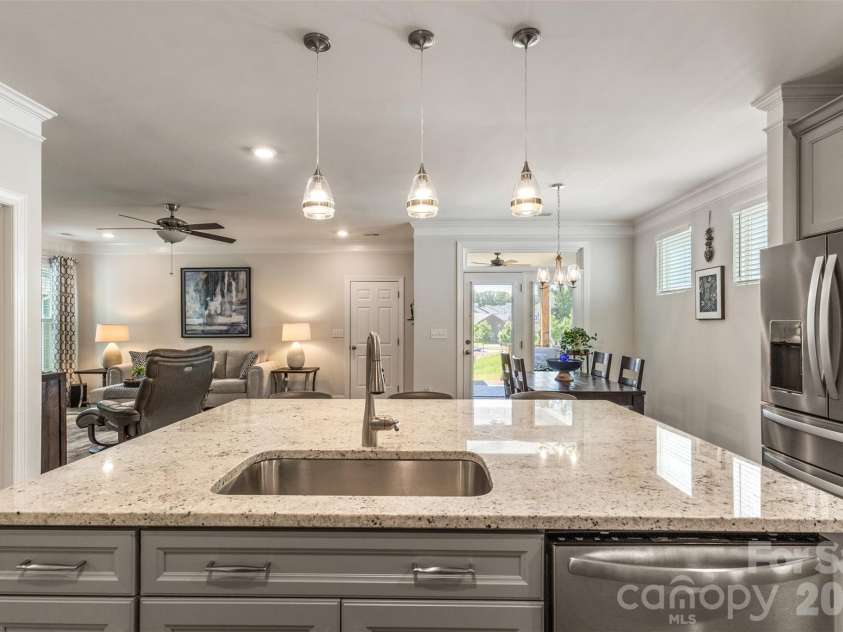 647 R L Stowe Road, Belmont, NC 28012.  MLS# CAR4379087, YatesRealty ID 26854. 