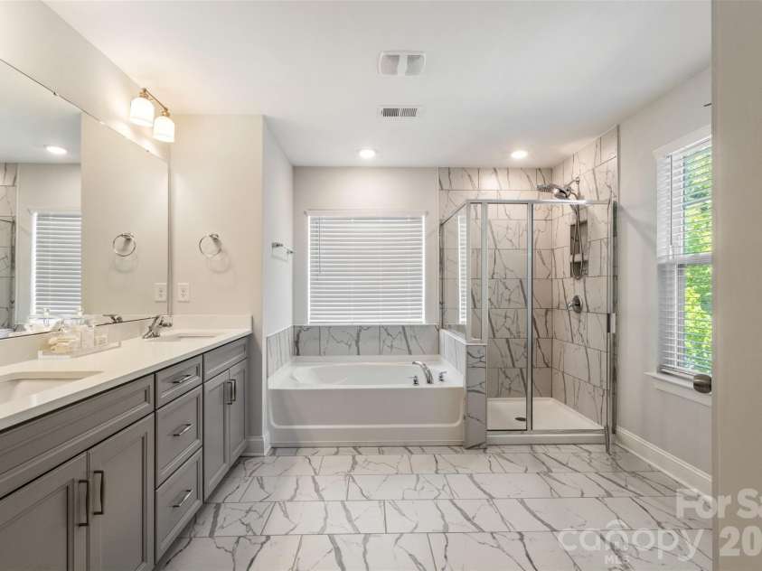 647 R L Stowe Road, Belmont, NC 28012.  MLS# CAR4379087, YatesRealty ID 26854. 