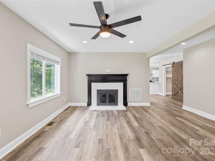 110 Par Drive, Salisbury, NC 28147.  MLS# CAR4283340, YatesRealty ID 26855. 