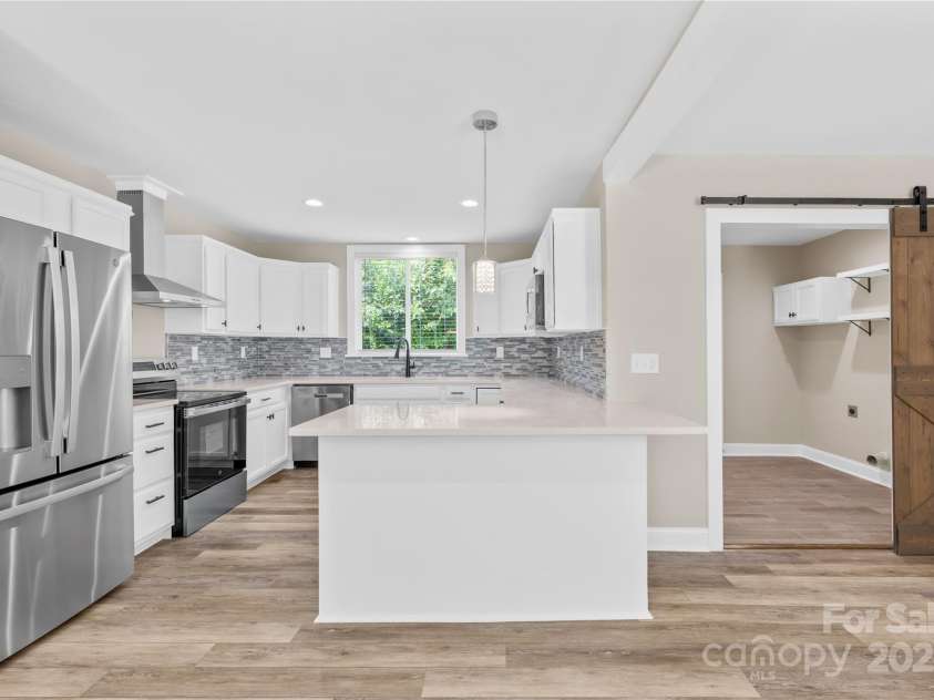 110 Par Drive, Salisbury, NC 28147.  MLS# CAR4283340, YatesRealty ID 26855. 