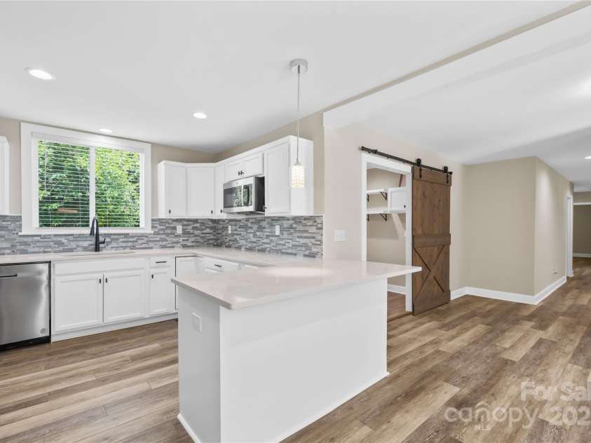 110 Par Drive, Salisbury, NC 28147.  MLS# CAR4283340, YatesRealty ID 26855. 