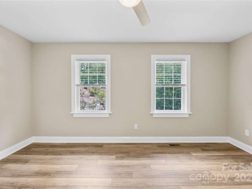 110 Par Drive, Salisbury, NC 28147.  MLS# CAR4283340, YatesRealty ID 26855. 