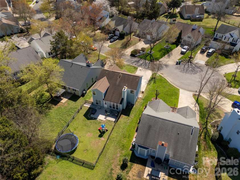 13213 Lampmeade Lane, Charlotte, NC 28273.  MLS# CAR4387181, YatesRealty ID 26856. 