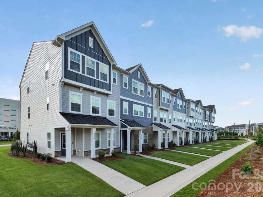 107 Nablus Trail, Mooresville, NC 28117.  MLS# CAR4350813, YatesRealty ID 26857. 