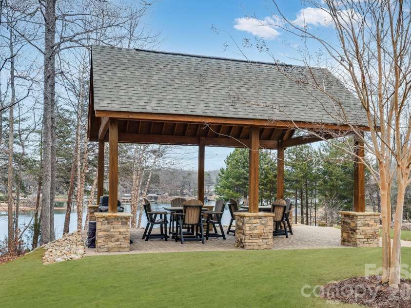 107 Nablus Trail, Mooresville, NC 28117.  MLS# CAR4350813, YatesRealty ID 26857. 