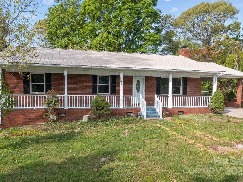 1195 Ralph B Keener Road, Lincolnton, NC 28092.  MLS# CAR4247663, YatesRealty ID 26857. 