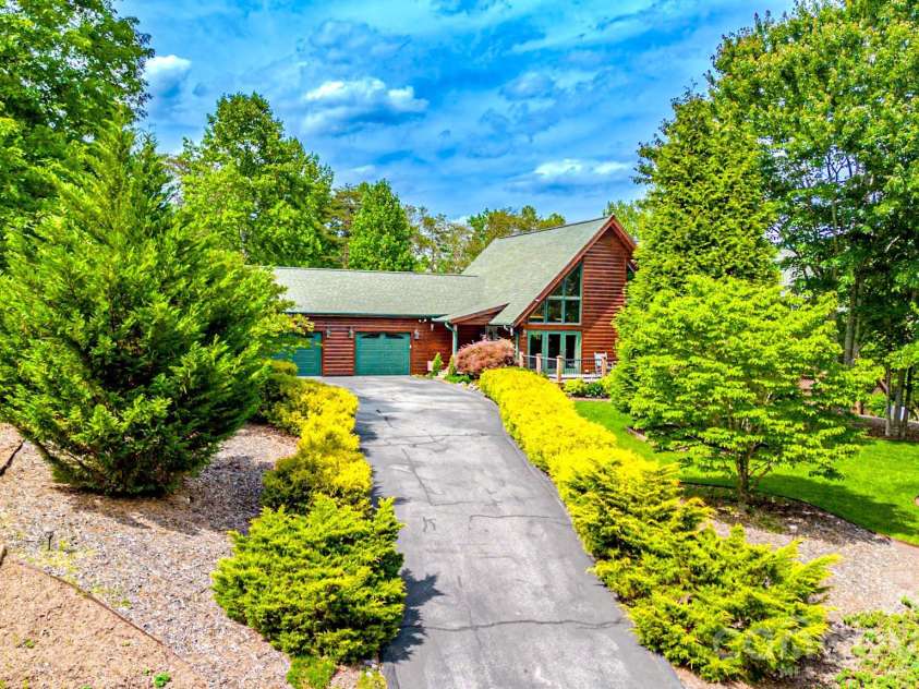371 Hickory Loop Road, Rutherfordton, NC 28139.  MLS# CAR4377438, YatesRealty ID 26858. 