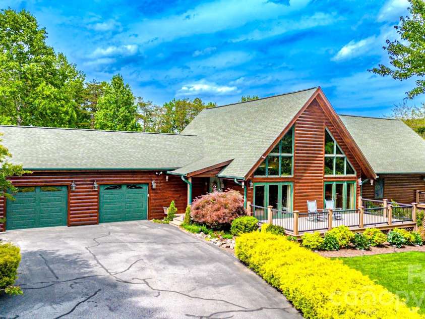 371 Hickory Loop Road, Rutherfordton, NC 28139.  MLS# CAR4377438, YatesRealty ID 26858. 