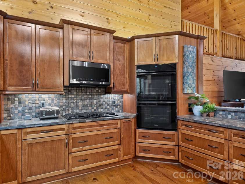 371 Hickory Loop Road, Rutherfordton, NC 28139.  MLS# CAR4377438, YatesRealty ID 26858. 