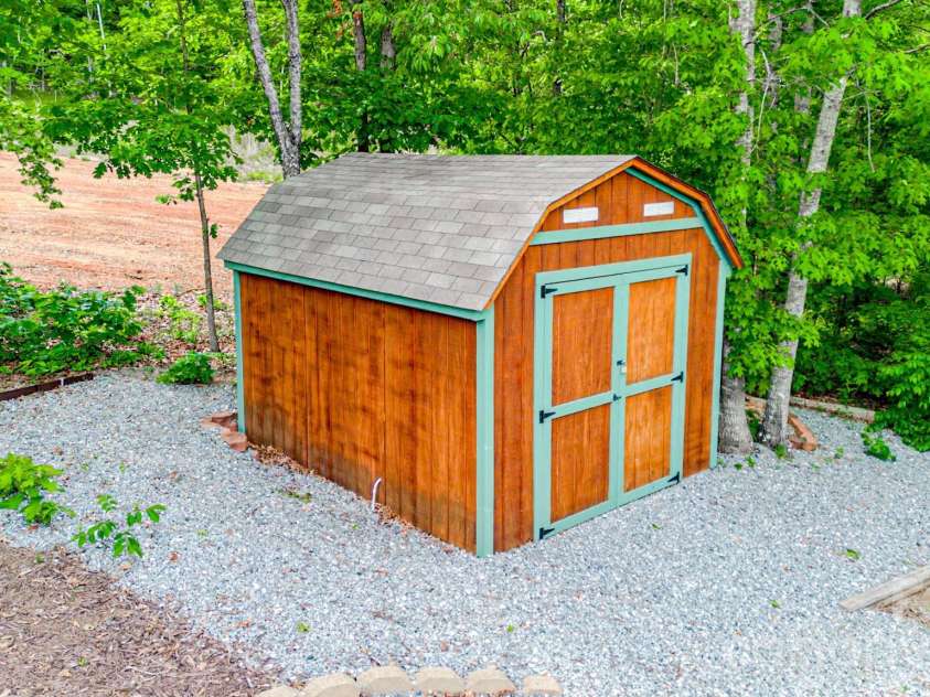 371 Hickory Loop Road, Rutherfordton, NC 28139.  MLS# CAR4377438, YatesRealty ID 26858. 