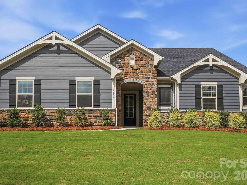 2550 Mabel Lane, Monroe, NC 28110.  MLS# CAR4315400, YatesRealty ID 26859. 