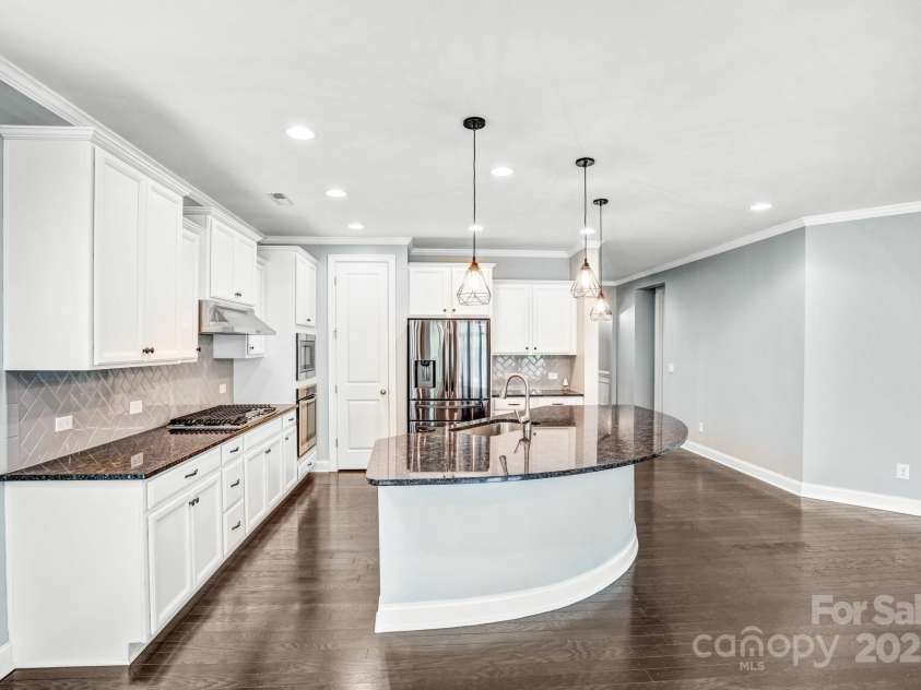 867 Pecan Tree Lane, Fort Mill, SC 29715.  MLS# CAR4267024, YatesRealty ID 26859. 