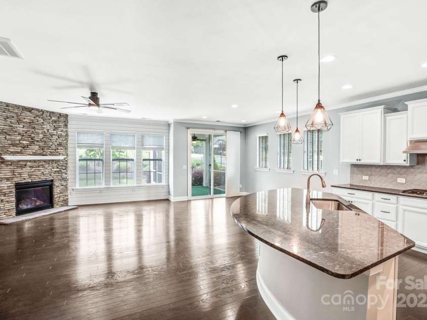 867 Pecan Tree Lane, Fort Mill, SC 29715.  MLS# CAR4267024, YatesRealty ID 26859. 