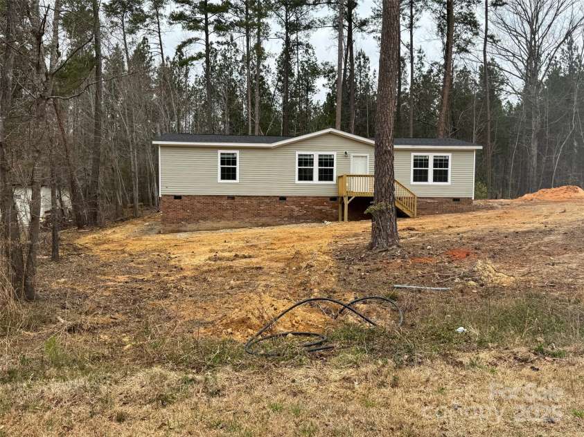 339 Pine Lake Drive, Troy, NC 27371.  MLS# CAR4221222, YatesRealty ID 2686. 