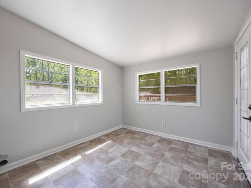 3715 Dallas High Shoals Highway, Dallas, NC 28034.  MLS# CAR4244433, YatesRealty ID 2686. Laundry/Utility Room