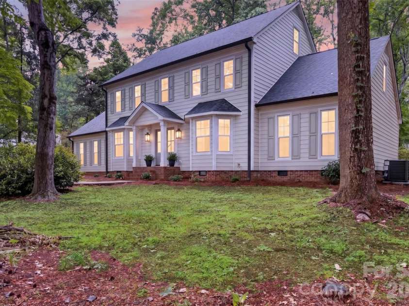 5318 Apple Blossom Court, Mint Hill, NC 28227.  MLS# CAR4378140, YatesRealty ID 26860. Twilight lighting Front House
