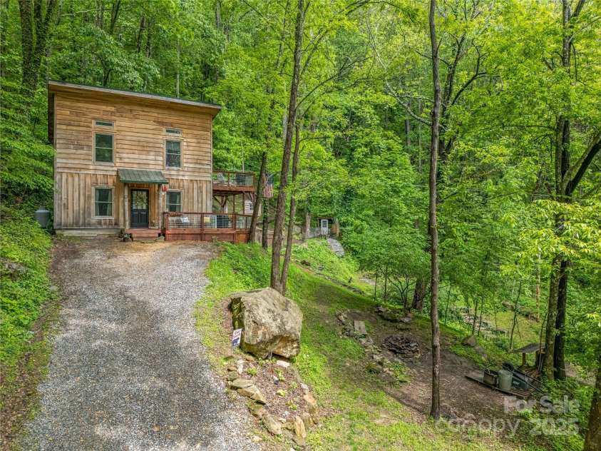 6321 NC 63 Highway, Leicester, NC 28748.  MLS# CAR4264823, YatesRealty ID 26860. 