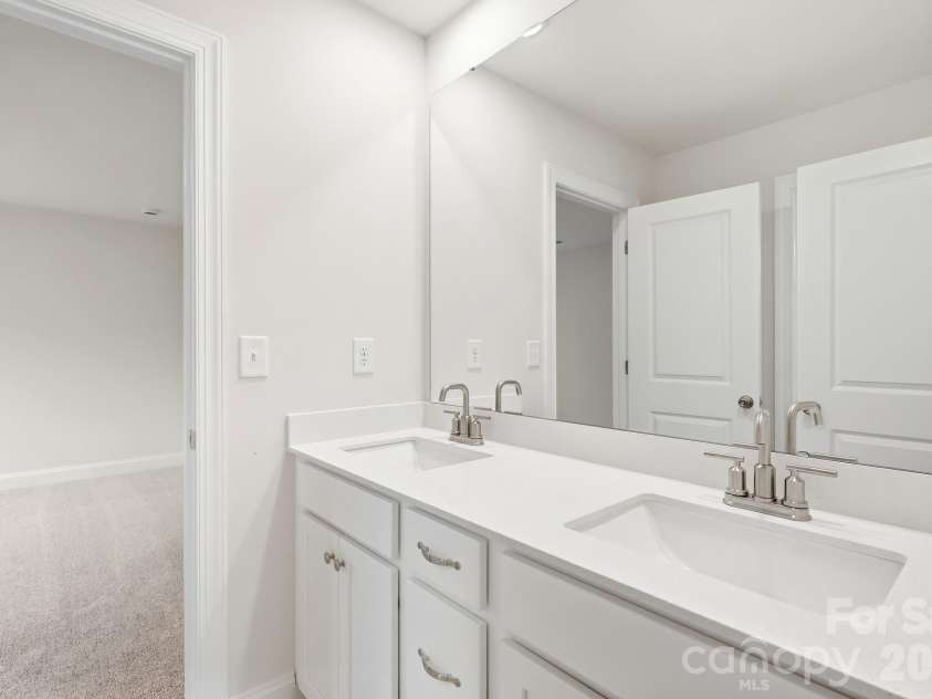 2517 Mabel Lane, Monroe, NC 28110.  MLS# CAR4327123, YatesRealty ID 26861. 
