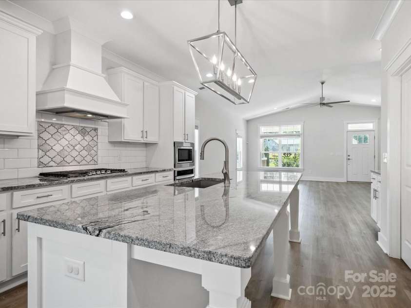 9519 Lawing School Road, Charlotte, NC 28214.  MLS# CAR4282476, YatesRealty ID 26861. 