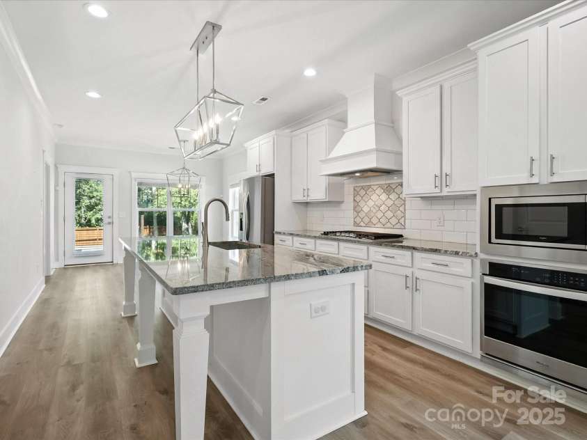 9519 Lawing School Road, Charlotte, NC 28214.  MLS# CAR4282476, YatesRealty ID 26861. 