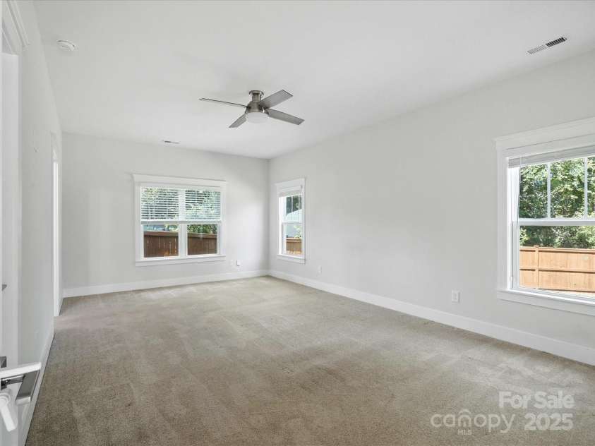9519 Lawing School Road, Charlotte, NC 28214.  MLS# CAR4282476, YatesRealty ID 26861. 