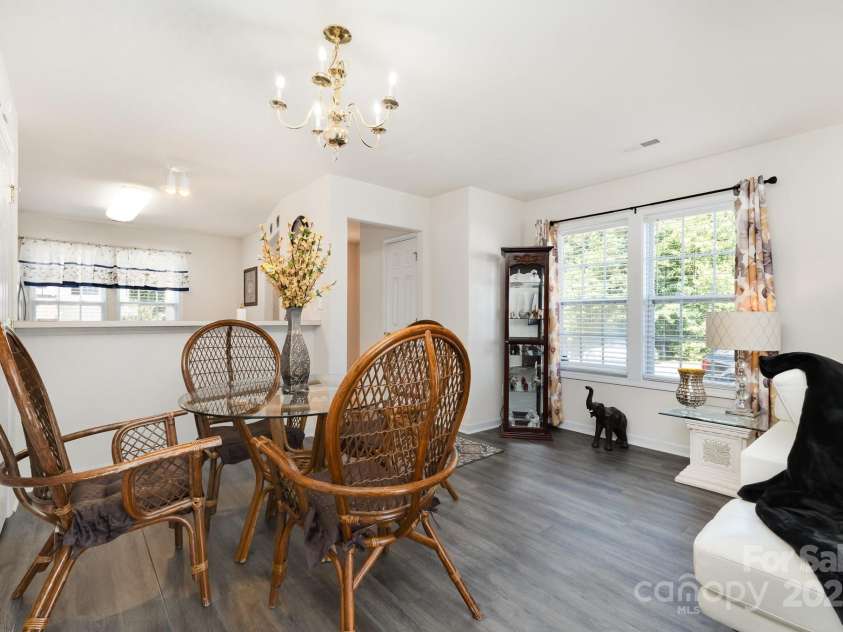 13412 Golden Apple Court, Charlotte, NC 28215.  MLS# CAR4281340, YatesRealty ID 26862. 