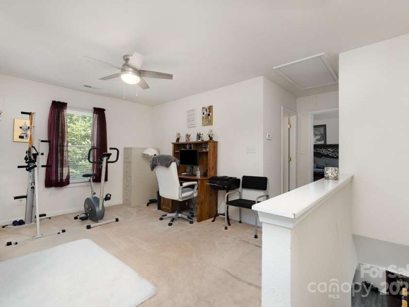 13412 Golden Apple Court, Charlotte, NC 28215.  MLS# CAR4281340, YatesRealty ID 26862. 