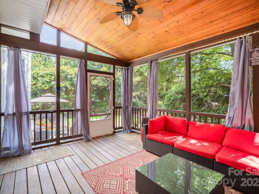 10230 Blackstock Road, Huntersville, NC 28078.  MLS# CAR4276731, YatesRealty ID 26863. 