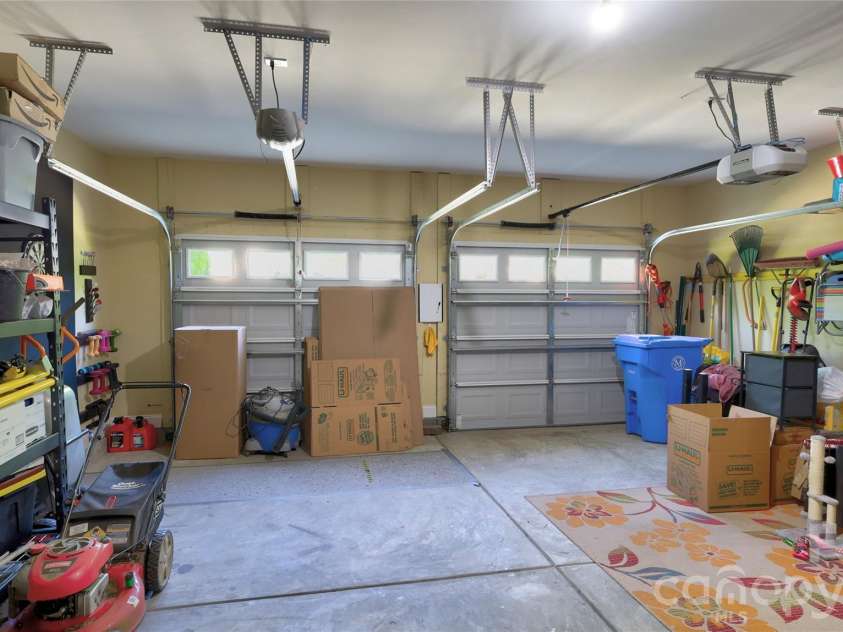 115 Runningdeer Drive, Mooresville, NC 28117.  MLS# CAR4368894, YatesRealty ID 26863. 