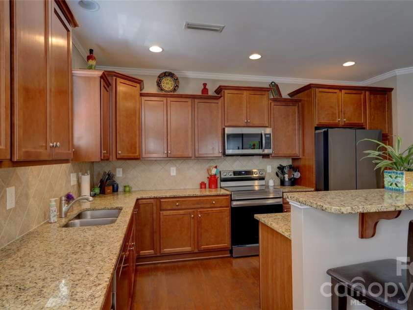 115 Runningdeer Drive, Mooresville, NC 28117.  MLS# CAR4368894, YatesRealty ID 26863. 