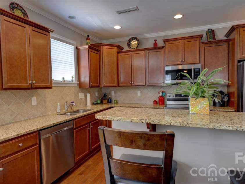 115 Runningdeer Drive, Mooresville, NC 28117.  MLS# CAR4368894, YatesRealty ID 26863. 